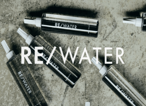 「雨の日でも“軽くてツヤめく髪”へ。RE/WATERが変えるトリートメントの常識」の写真